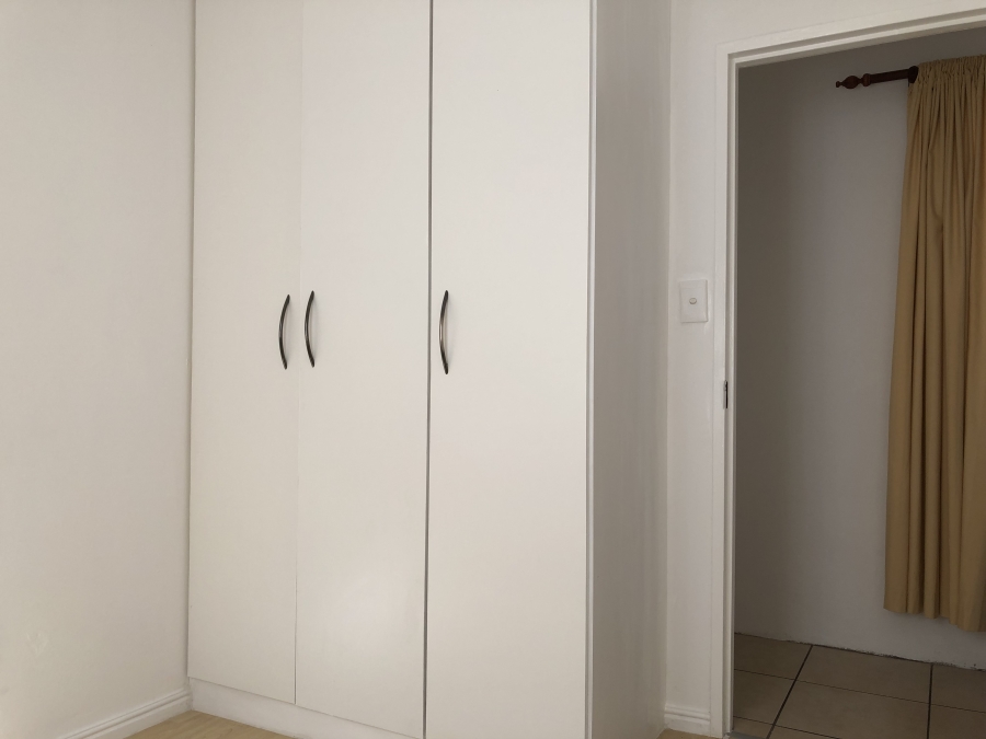 To Let 2 Bedroom Property for Rent in Muizenberg Western Cape